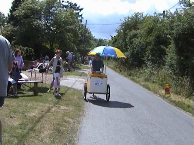 Lowfields8.jpg, 43845 bytes, 08/07/2001